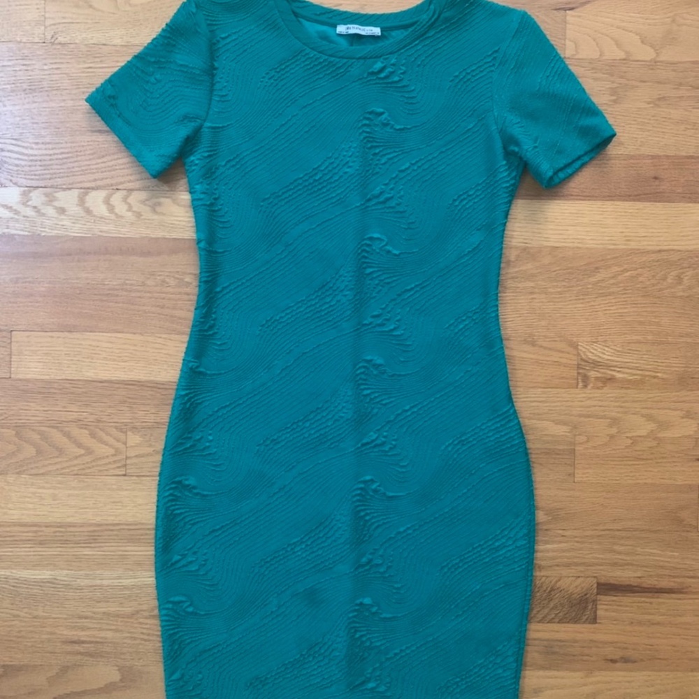Zara green short sleeve dress - Picture 3 of 4